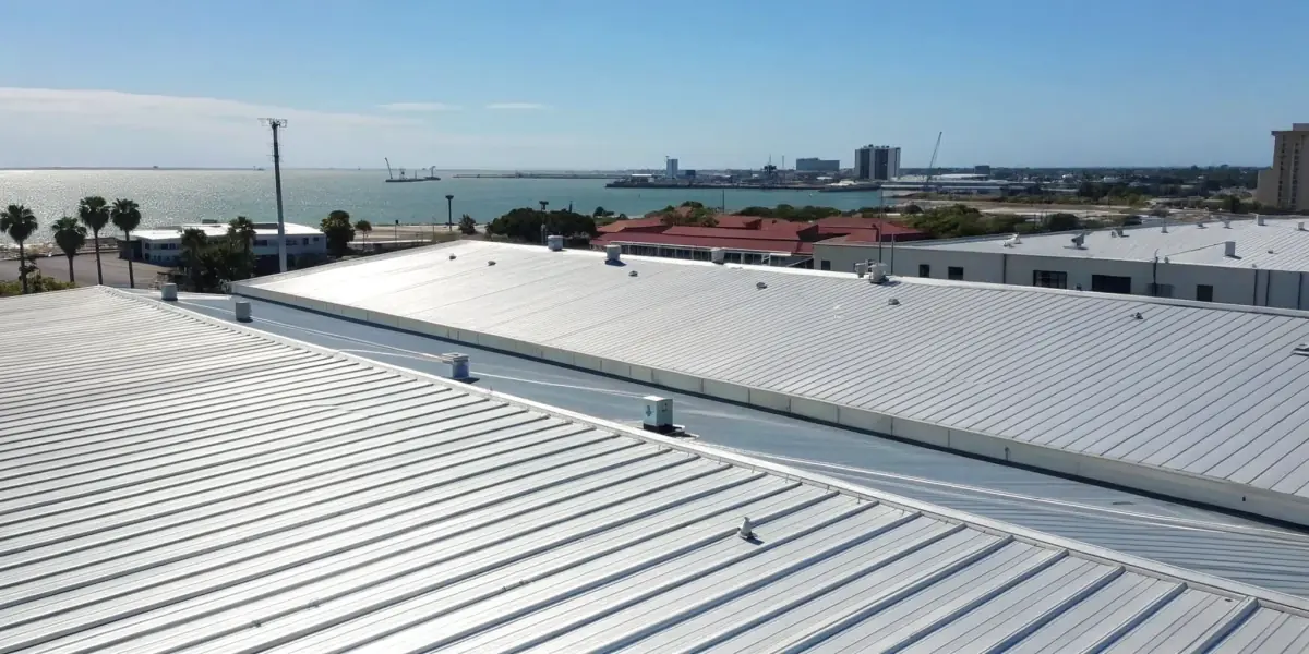A Smart Guide to Commercial Roofing in Corpus Christi